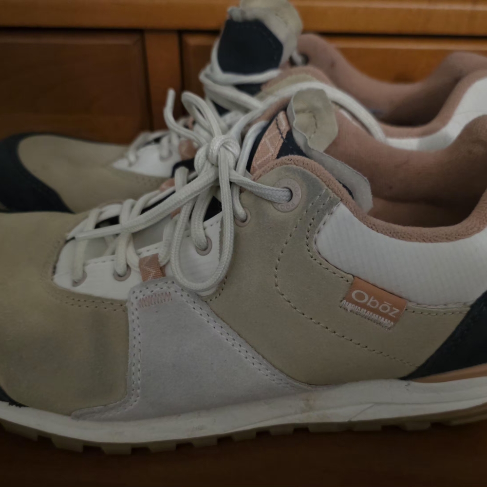 Oboz Casual Trail Sneakers in Beige and Blush